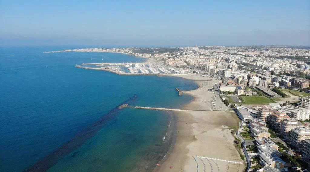 La Casa Degli Artisti 1 Hotel Nettuno Eksteriør billede