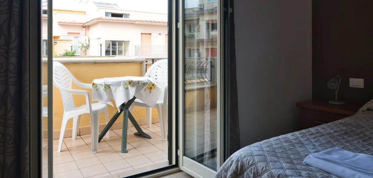 La Casa Degli Artisti 1 Hotel Nettuno Eksteriør billede